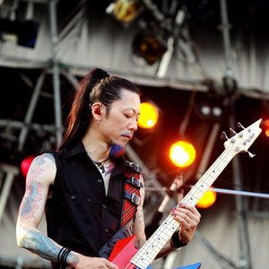 Iküzöne With Techno-X (Dragon Ash) için avatar
