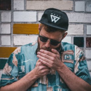 HawkOne 的头像