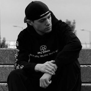 “Chris Straub”的封面