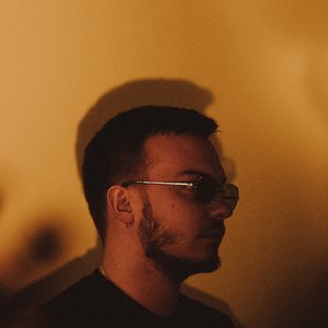 MIK KARTL 的头像