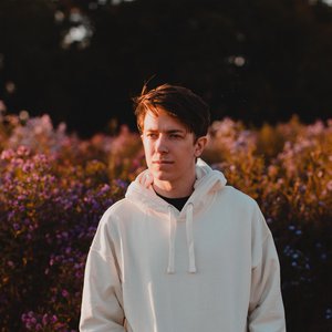 CARTER. 的头像