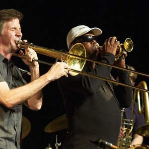Joe McPhee & Jeb Bishop 的头像