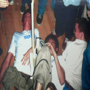 Shoulder photo provided by Last.fm