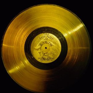 'The Sounds of Earth: Voyager Golden Record' için resim