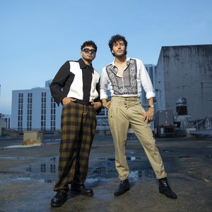 Sebastián Yatra & Álvaro Díaz 的头像