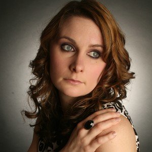 Kate Blundell 的头像
