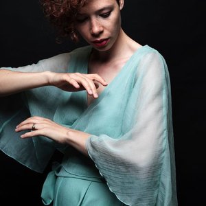 Café des Chansons feat. Charlotte Haesen 的头像