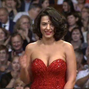 Khatia Buniatishvili, Paavo Järvi & Czech Philharmonic Orchestra のアバター