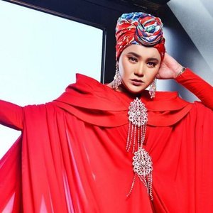 Azharina 的头像