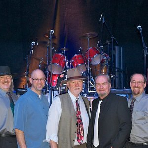 The Lee Thomas Band 的头像