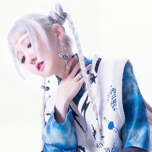Sarah L-ee 的头像