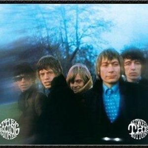 “Between The Buttons (US)”的封面