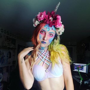 Alanna Sterling 的头像