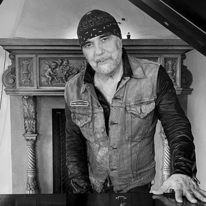 Daniel Lanois