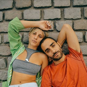 Isla de Caras & Clara Cava 的头像