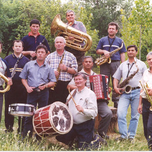 Fanfara Tirana photo provided by Last.fm