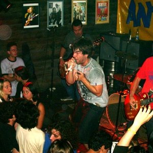 Anti - Heróis 的头像