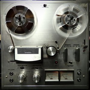 Mama Chaos: Legend Language