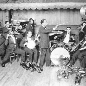 Erskine Tate's Vendome Orchestra 的头像