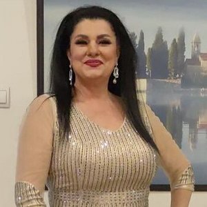 Saska Karan 的头像