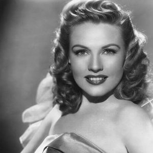 Gale Robbins 的头像