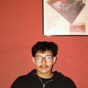 differentchris 的头像