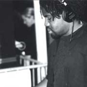 DJ Rasoul photo provided by Last.fm