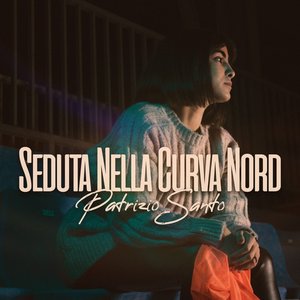 Seduta nella curva nord