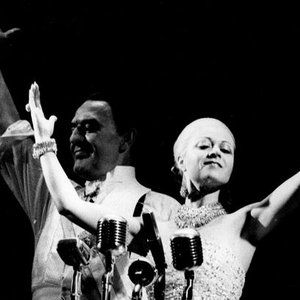 Avatar for Elaine Paige & Joss Ackland