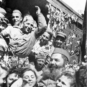 “Песни Великой Отечественной Войны”的封面