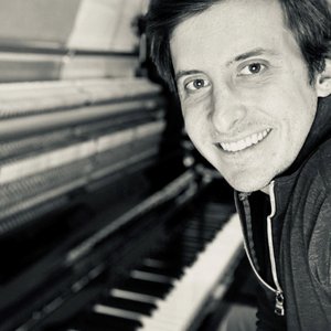 Avatar for Alex Rogalski