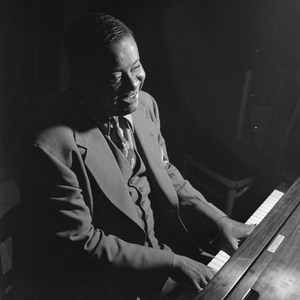 Art Tatum photo provided by Last.fm