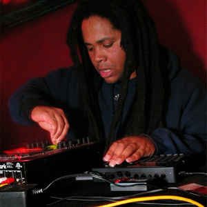adonis presents hieroglyphic being 的头像