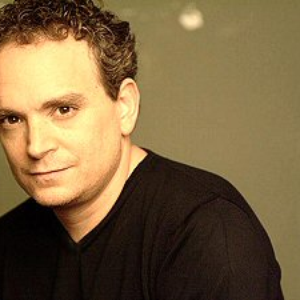 יזהר אשדות photo provided by Last.fm