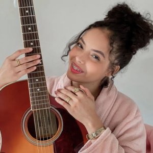 Avatar for Emaiara Gomes