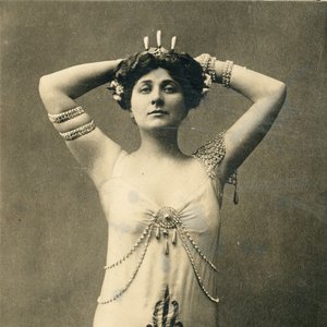 Mary Garden 的头像