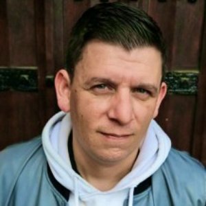 Dan Saunders 的头像