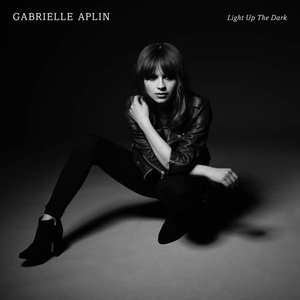 Zdjęcia dla 'Light Up the Dark (Deluxe Edition)'