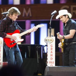 John Fogerty with Brad Paisley 的头像