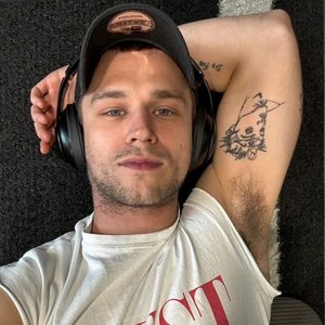 Brandon Flynn 的头像