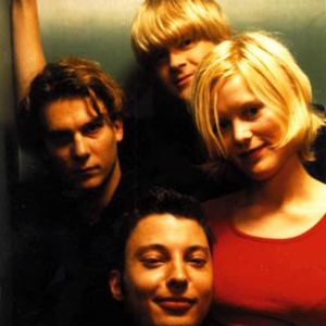 Honey Is Cool photo provided by Last.fm