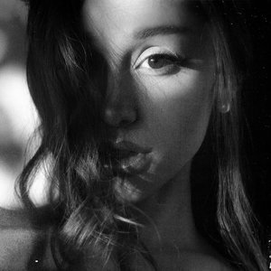 Аватар для Ariana Grande