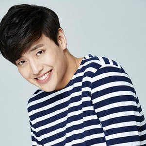 Kang Ha Neul 的头像