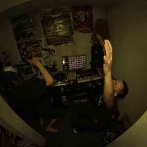 PZG & DUBSKNIT 的头像