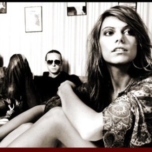 Laura and the Lovers 的头像