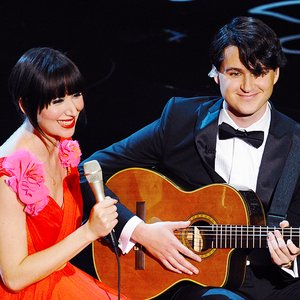 Изображение для 'Karen O & Ezra Koenig'