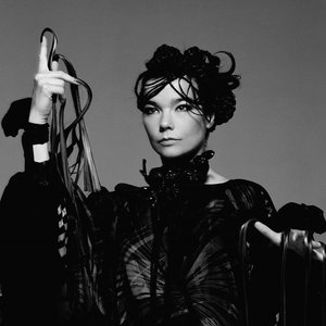 Björk için avatar