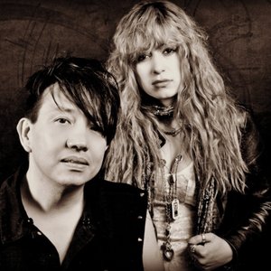 John & Brittany 的头像