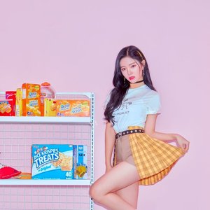 “RAYEON (FANATICS)”的封面