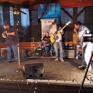 Rebel Blues 的头像